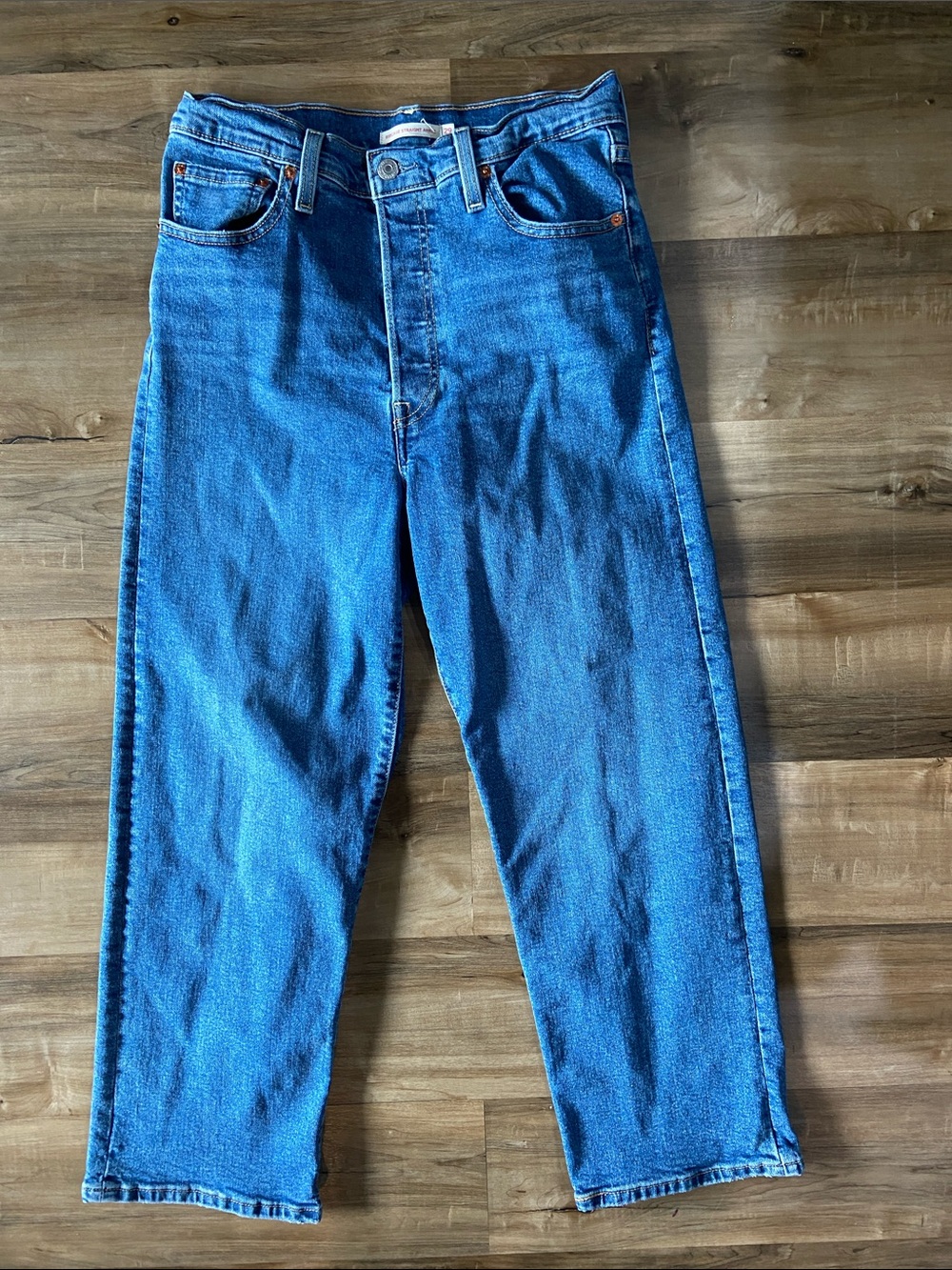 Levi's Women's Ribcage Straight Ankle Jeans